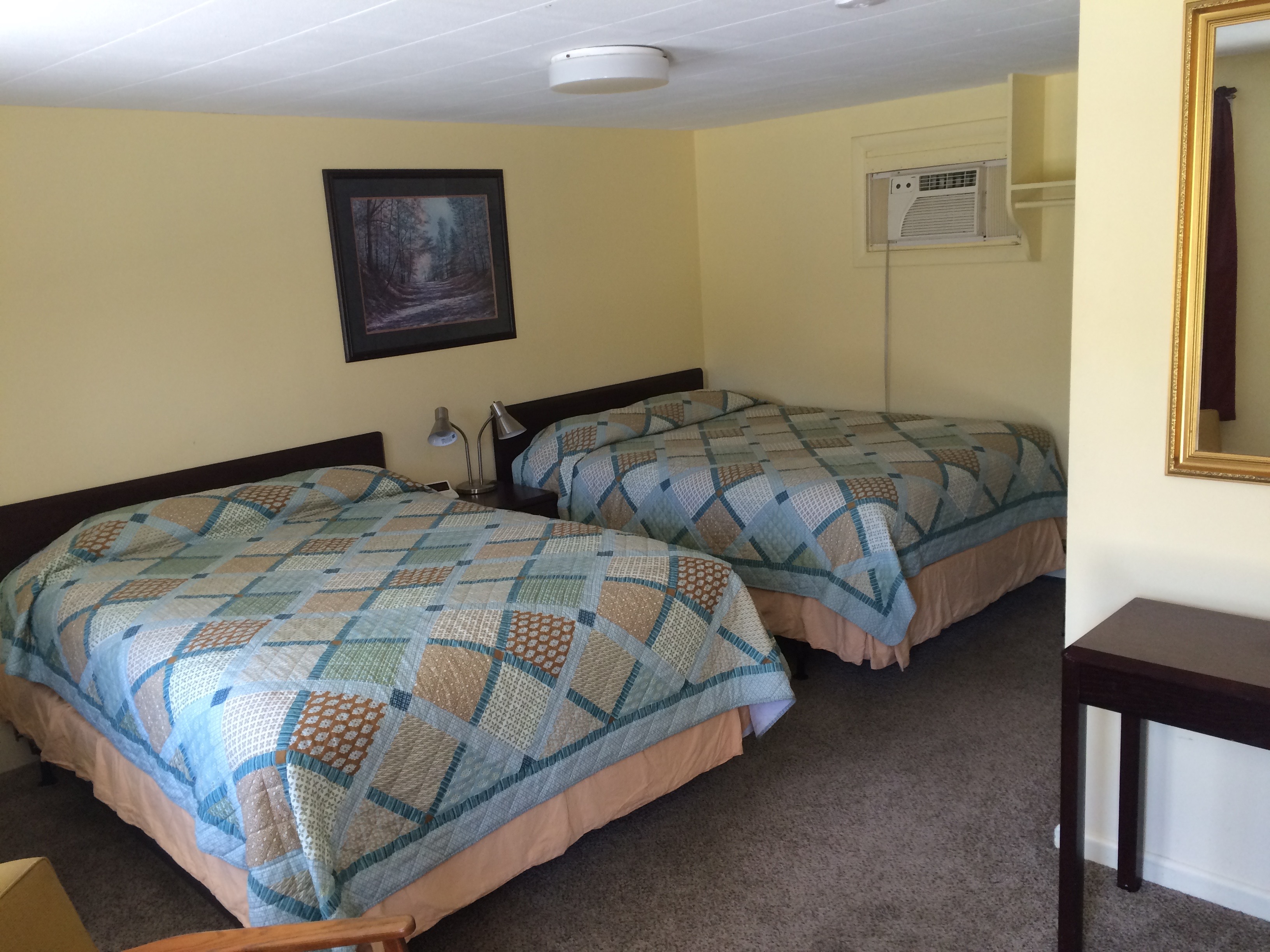 Standard Queen Size Bed, motel, hotel