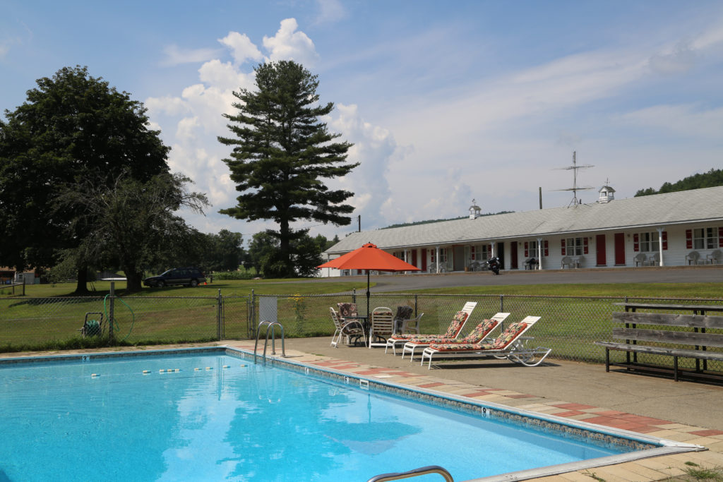 Photos Red Rose Motel of Charlemont